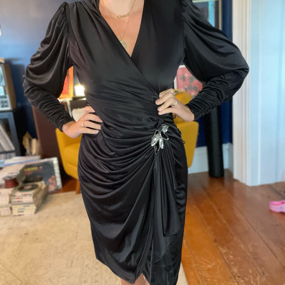 Vintage Filigree Cocktail Dress 🍸
